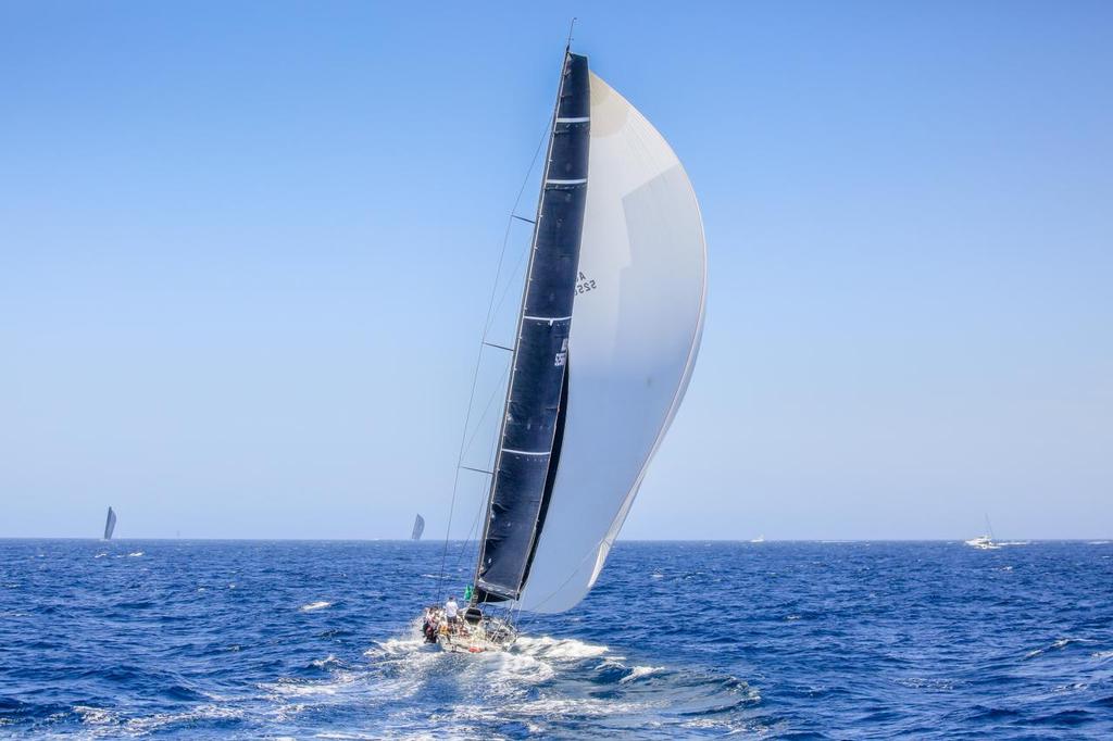 Balance - Rolex Sydney Hobart 2016  © Michael Chittenden 